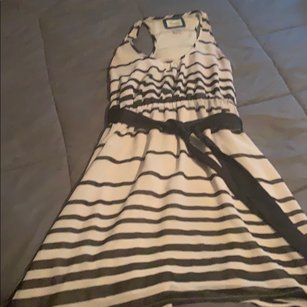 Dress size medium. Bought at Francesca’s.